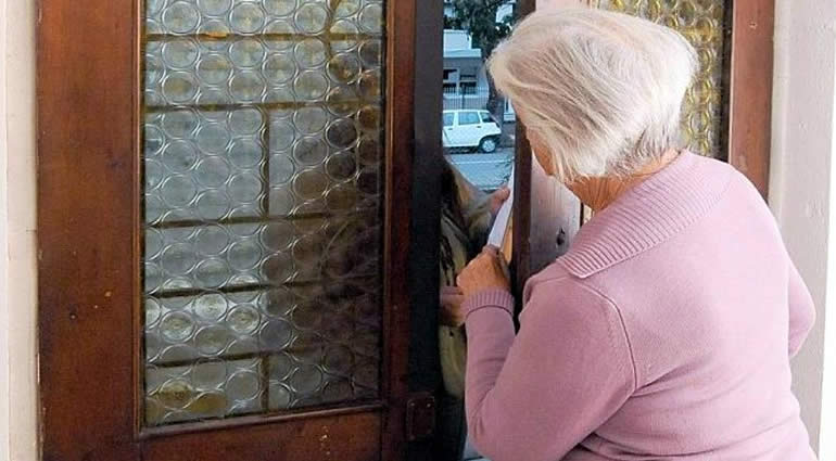 CARITAS e Carabinieri agli anziani: ‘non fidatevi degli sconosciuti’