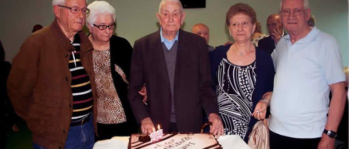 Immagine 2: Festeggiato l’ospite più anziano della Casa di riposo Sgobba - Nonno Peppino con i quattro figli viventi