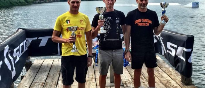 Immagine 2: Otrè Triathlon Team, Michele Insalata primo a Castel Volturno - Michele Insalata sul podio di Castel Volturno