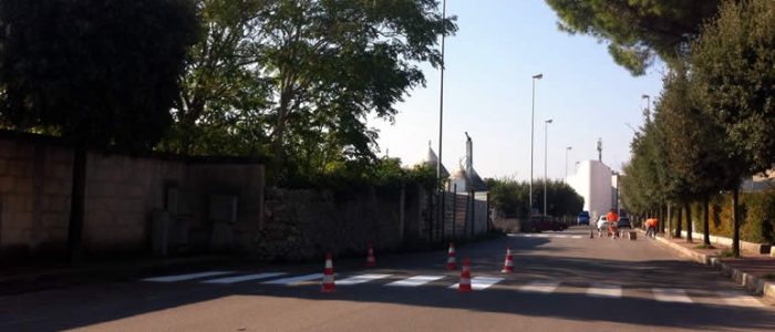 Immagine 3: Sistemazione della segnaletica stradale