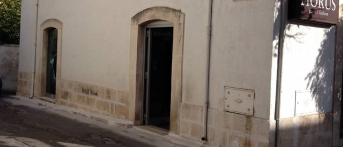Immagine 2: Furto con scasso la scorsa notte in via Repubblica
