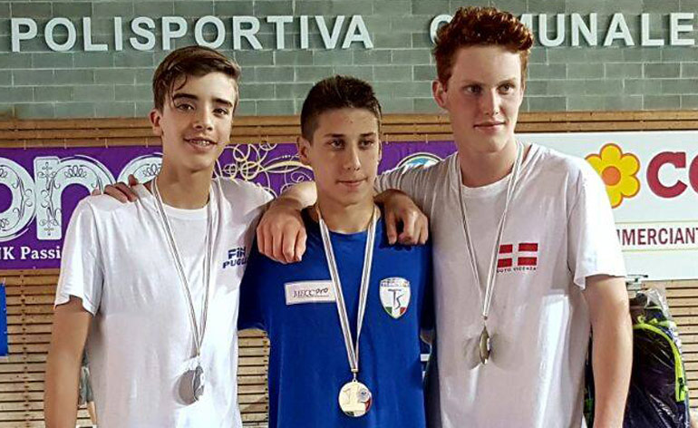 Massimiliano Gentile protagonista tra i grandi del nuoto