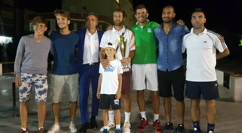 Tennis Città di Noci ‘Memorial Patrizia Fazio’: vince Nicolaescu