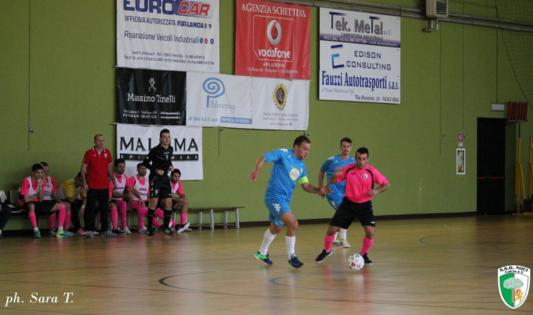 Noci Azzurri 2006 batte il Noci C5
