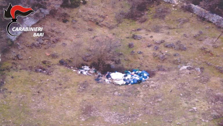 I Carabinieri scoprono una discarica abusiva