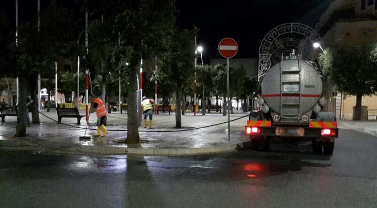 Igiene urbana per marciapiedi e area mercatale