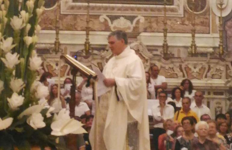 Monopoli in festa per don Peppino Cito