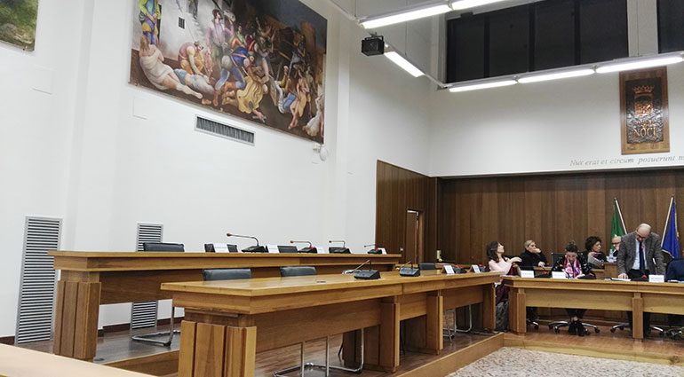 Consiglio: Maggioranza approva, minoranza assente