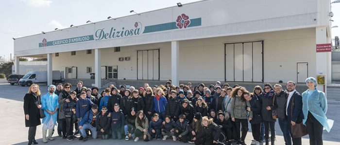 Immagine 3: “Dalla vigna al vino”, la scuola da Deliziosa e Cantine Barsento