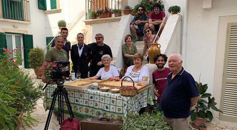 A Noci la troupe di PiccolaGrandeItalia.TV