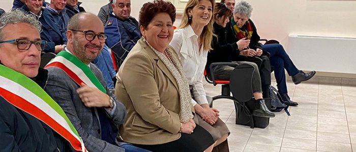 Immagine 2: La Ministra Bellanova a Noci