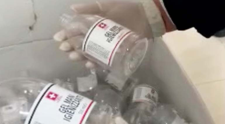 Speculazione su mascherine e disinfettanti, GdF sequestra 30mila prodotti