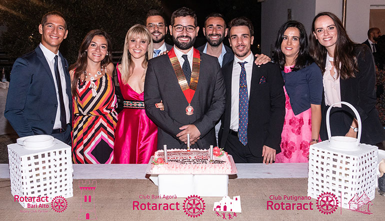 Passaggio del “martelletto” al Rotaract Club di Putignano