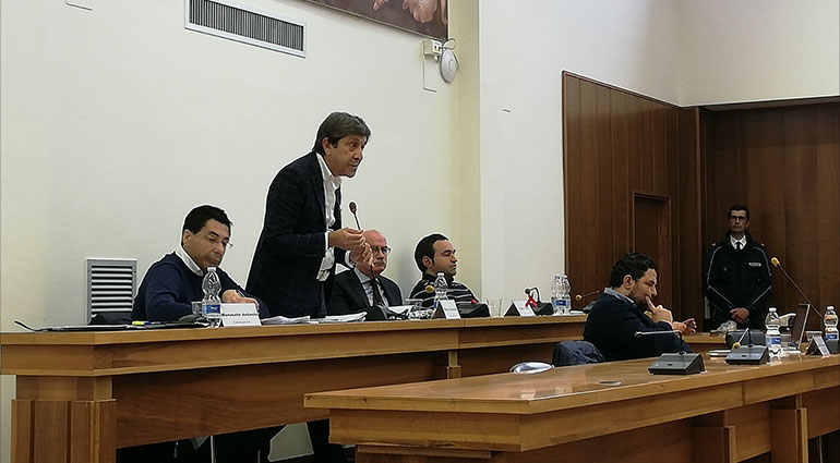 Covid 19: Minoranza divisa sulla gestione della crisi