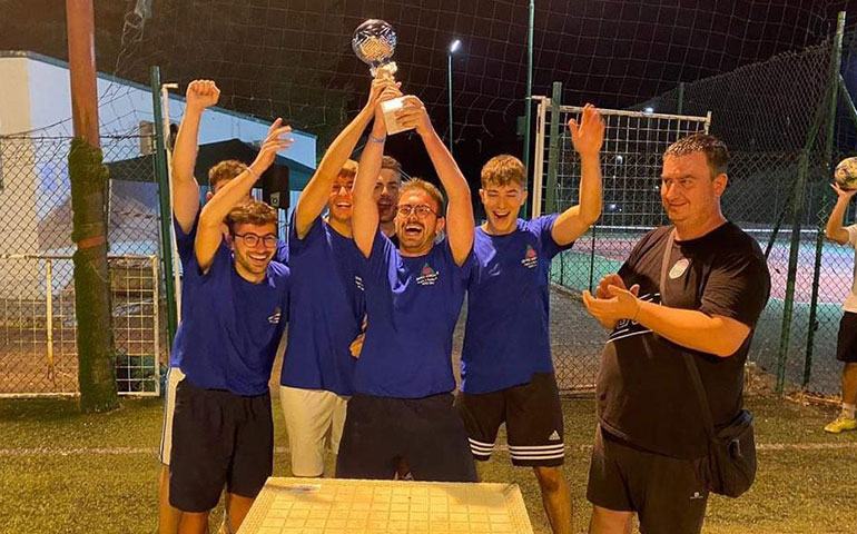 “I Muttulues” si aggiudicano il torneo di Calcio Balilla umano