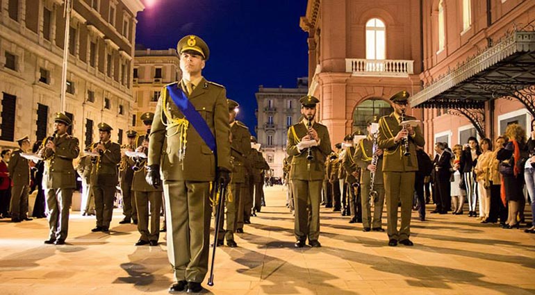 La Banda della Croce Rossa diretta dal M° Tinelli alla Parata del 2 giugno a Roma