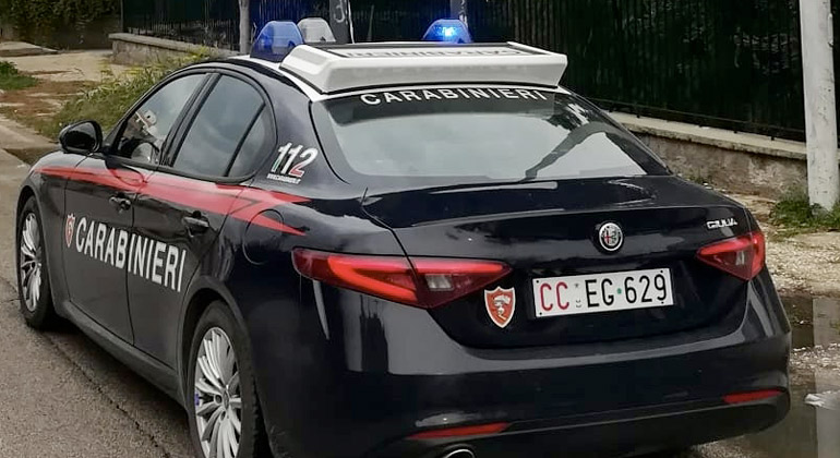 Blitz antidroga nel sud-est barese, arrestati 5 nocesi