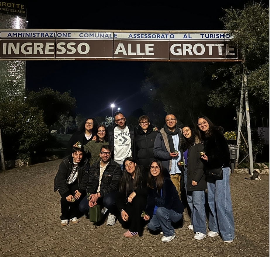 Giovani nocesi alla Via Crucis diocesana nelle Grotte di Castellana