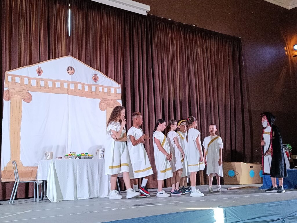Positano, la 5ªB in scena con Il Viaggio di Ulisse
