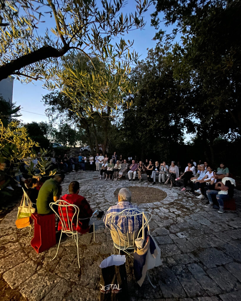 Dialoghi in cammino, grande partecipazione alla prima tappa