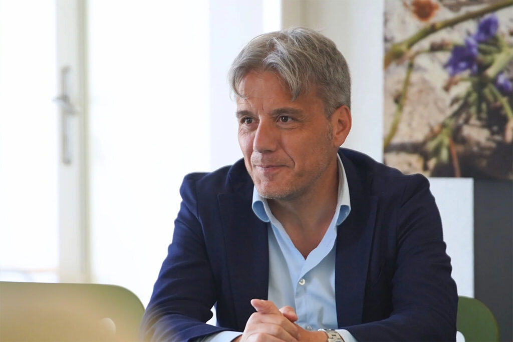 Si torna a scuola, gli auguri del sindaco Intini