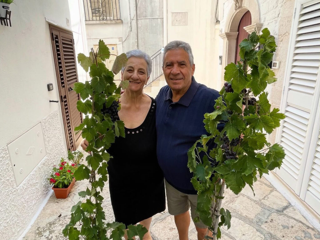 Donate 50 piante di vite ai residenti del centro storico