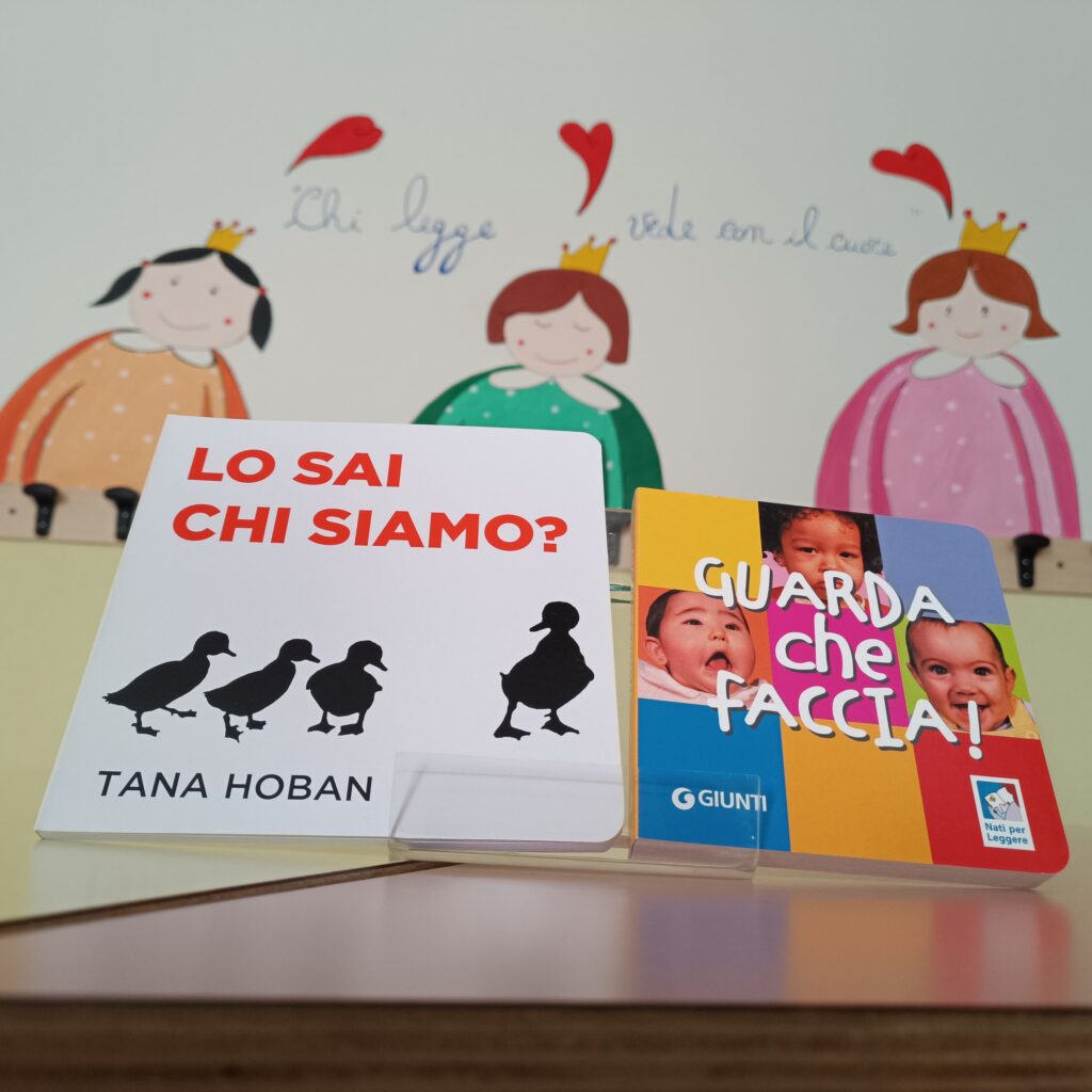 Il Comune dona due libri ai bimbi nati nel 2025