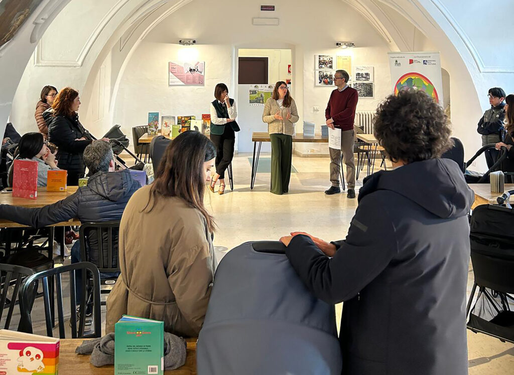 ChildRead, donati libri ai primi nati del 2026