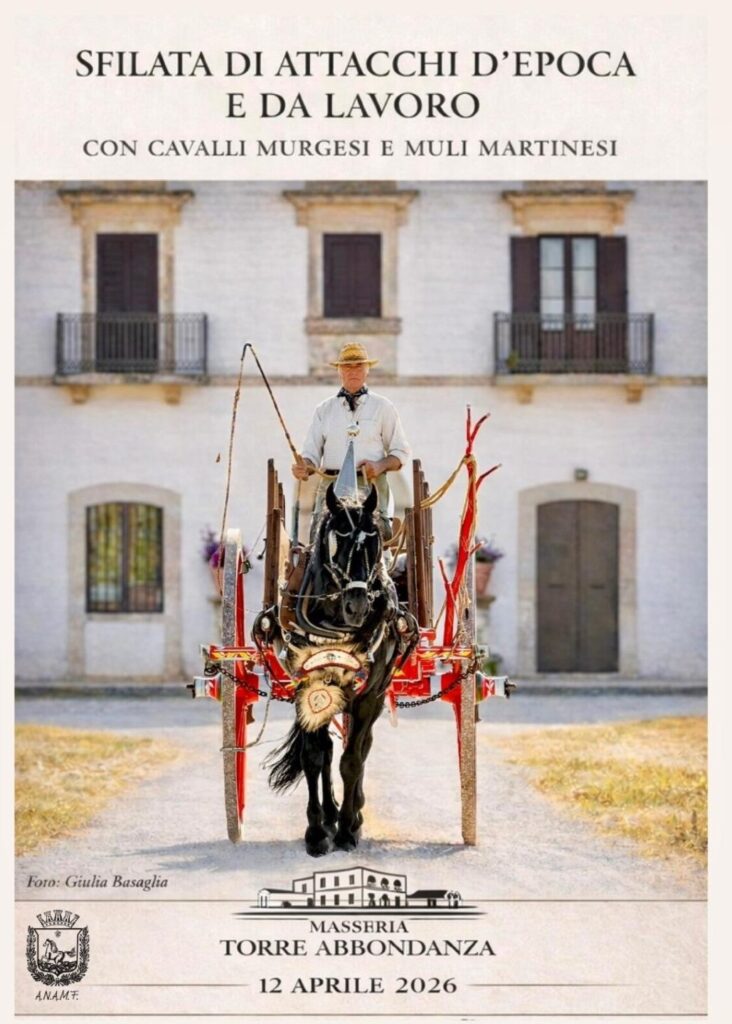 Una sfilata di attacchi d’epoca e da lavoro