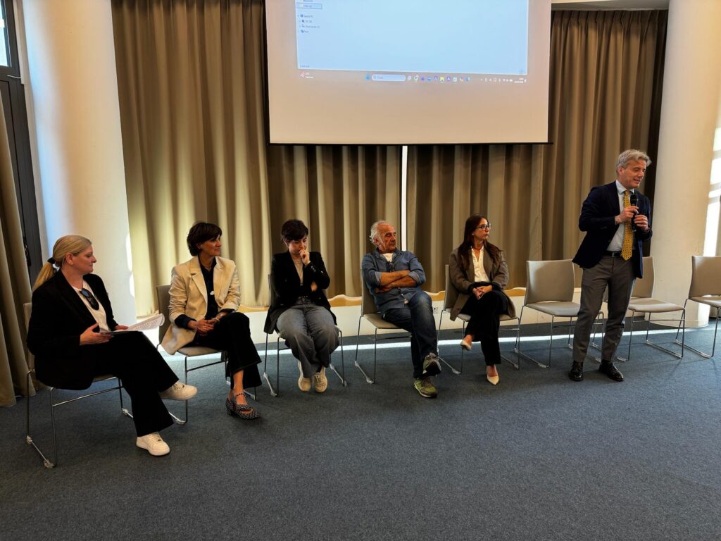 Confronto pubblico su biodiversità, comunità e futuro sostenibile